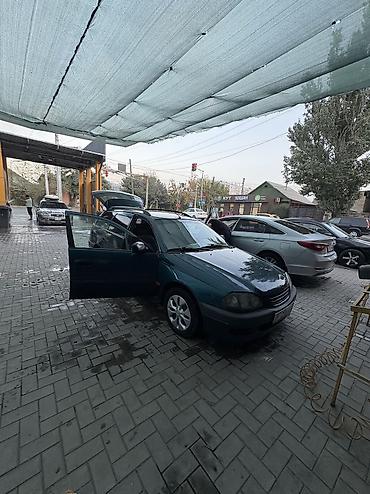 в рассрочка: Toyota Avensis: 1999 г., 1.8 л, Механика, Бензин, Универсал — 3