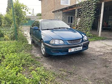 королла 1 6: Toyota Avensis: 1998 г., 1.8 л, Механика, Лифтбек — 10