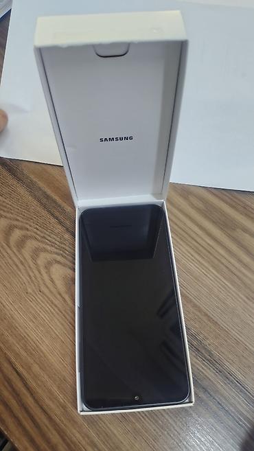 kamil: Samsung Galaxy A17, 256 GB, rəng - Qara, İki sim kartlı — 3
