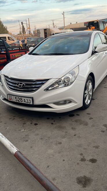 hyundai i 20: Hyundai Sonata: 2011 г., 2 л, Автомат, Бензин, Седан