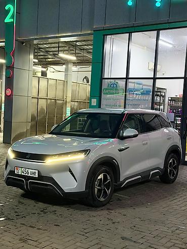 BYD: BYD Yuan Up: 2024 г., Автомат, Электромобиль, Кроссовер — 2