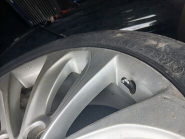 Другие Автомобили: Новый Колесо Hyundai 235 / 45 / R 18, 5 Болтов