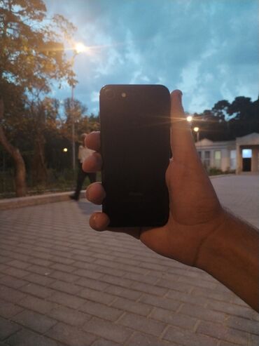 iphone 8 qiymeti irşad: IPhone 7, 32 ГБ, Черный, Отпечаток пальца