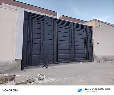 Распашные ворота: Металлические распашные ворота с калиткой (модульные панели) - — 7