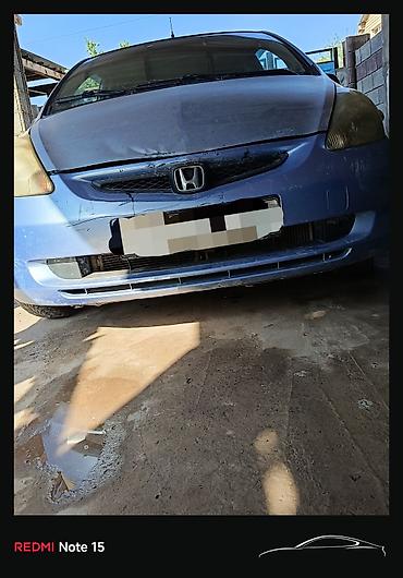 sprinter 4 4: Honda Fit: 2002 г., 1.3 л, Автомат, Бензин, Хэтчбэк — 1