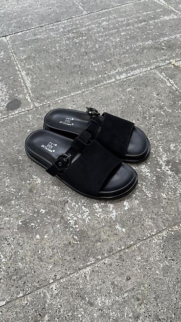 Босоножки, сандалии, шлепанцы: Unisex slayd sandaletləri – Diyi a Lan - Rənglər: qara və qəhvəyi - — 1