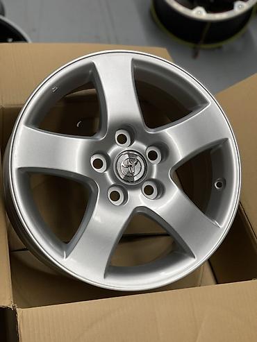 kolesa: Литые Диски R 16 Toyota, Комплект, отверстий - 5, Новый — 1