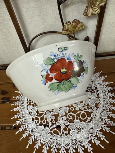 Наборы посуды: Кесе производства СССР.
Цена от 100 сом — 9