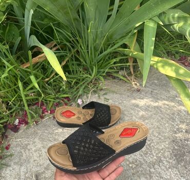 papuce crocs: Fashion slippers, 41