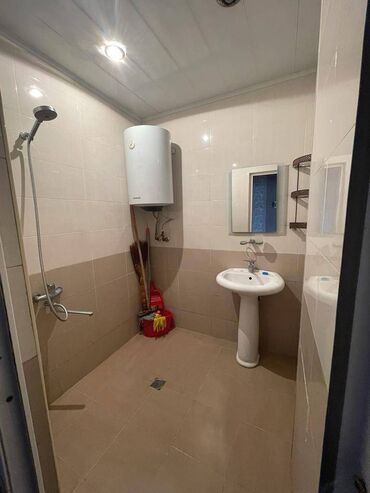 Köhnə tikili: Bakı, Yeni Günəşli Massiv A, 2 otaqlı, Köhnə tikili, 42 kv. m — 7