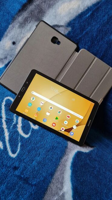 Ostali aksesoari za mobilne telefone: Tablet samsung nov skoro,sve radu nema mene, veliki 10.1 inca, ima za — 19