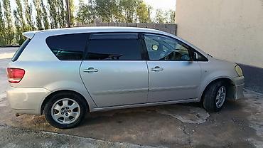 small car: Toyota Ipsum: 2002 г., 2.4 л, Автомат, Бензин, Минивэн — 2