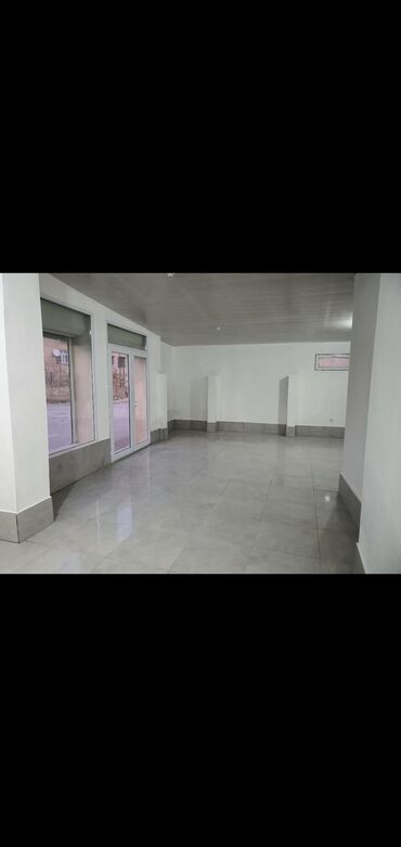 Kommersiya daşınmaz əmlakının satışı: Lokbatan 233 mektebe 200 m mesafede icarəyə verilən, geniş 55 kv sahə