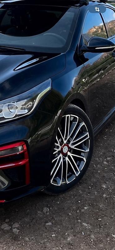 Колеса в сборе 225 / 40 / R 18, Лето, Б/у, Комплект, Легковые, Литые, отверстий - 5