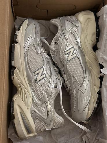 ray ben: Кроссовки, 38, New Balance, Новый, цвет - Серебристый, Бесплатная доставка — 1
