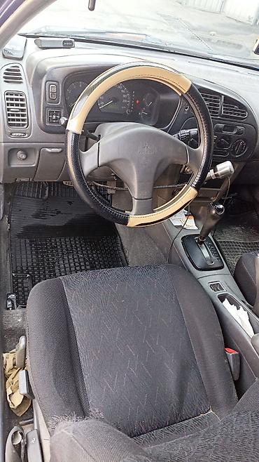 колв 3: Mitsubishi Colt: 1998 г., 1.6 л, Автомат, Бензин, Хэтчбэк — 8
