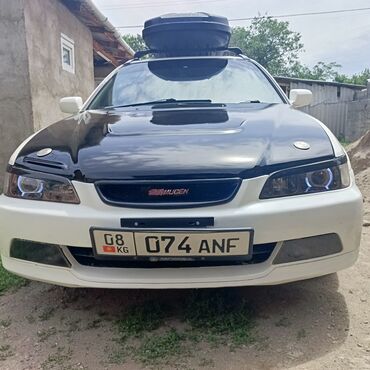я ищу степ вагон: Honda Accord: 2002 г., 2.3 л, Автомат, Газ, Универсал