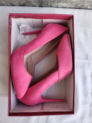 Salonke: Salonke, 40 — 10