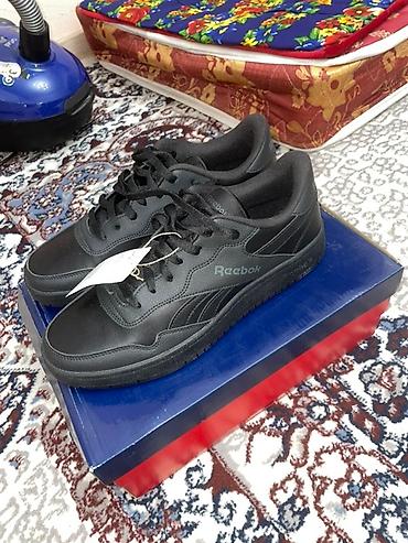 кеды reebok: Кроссовки Reebok, модель в классическом стиле, полностью черные. - — 3