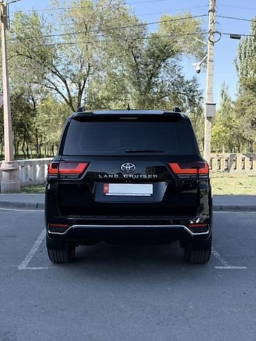 машыны за 300000: Toyota Land Cruiser: 2024 г., 3.5 л, Автомат, Бензин, Внедорожник — 2