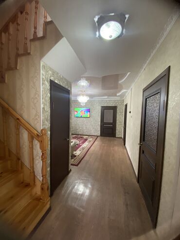 Долгосрочная аренда домов: 13 м², 6 комнат — 8