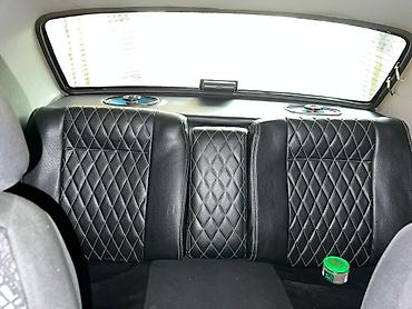 VAZ (LADA): VAZ 2410 ağ rəngli sedan Xüsusiyyətlər və təchizat: - Benzin — 1