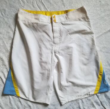 bele jakne sa krznom: Shorts L (EU 40), color - White