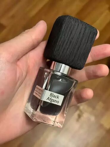 Ətriyyat: Deluks keyfiyətdə qadın və kişi ətirlərinin onlayn satışı. Ətirlər yağ — 5