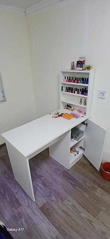 qar qiz geyimi: Gözəllik salonu üçün 2 ədəd mebel dəsti 1) Vizaj masası - Rəng: ağ - — 5