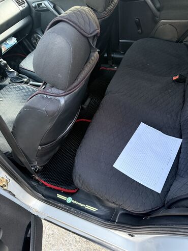 Volkswagen: Volkswagen Vento: 1995 г., 1.6 л, Механика, Бензин, Седан — 11