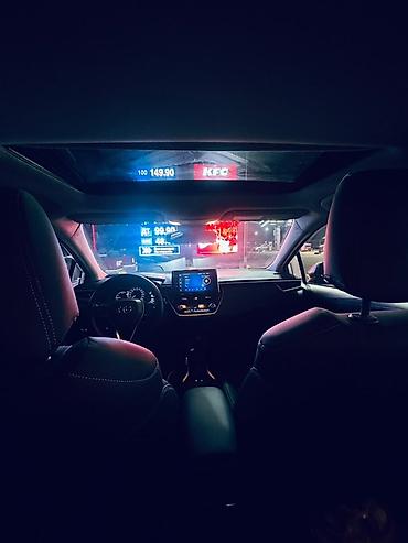 тойота аква гибрид: Toyota Corolla: 2021 г., 1.8 л, Автомат, Гибрид, Седан — 3