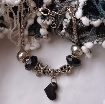 sat sa rimskim brojevima: Charm bracelet, Handmade, Material: Crystal, Beads