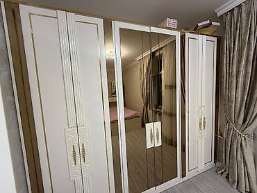 Спальные гарнитуры: Yataq dəsti 1600 Azn satılır.Matras verilir. Taxt bazalıdır. Soft — 4