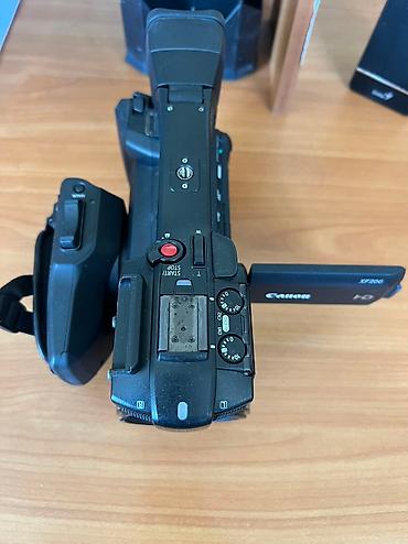 видое камера: Продаю профессиональную видеокамеру Canon XF 200 с сумкой — 4