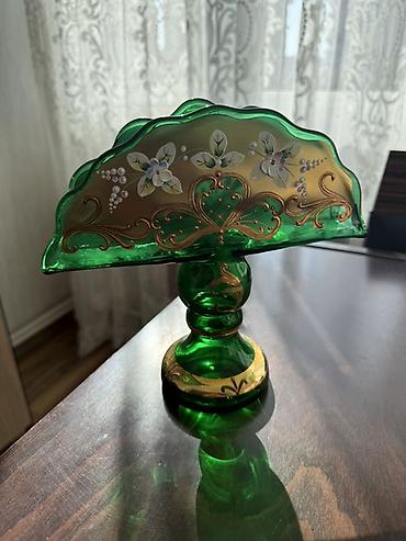 - Məhsul: Bədii şüşə salfetlik/servetka tutacağı - Material: Qalın