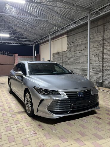 продаю алфард: Toyota Avalon: 2018 г., 2.5 л, Гибрид, Седан