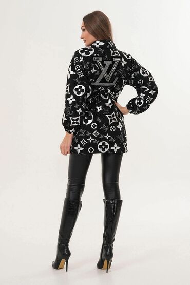 Zimske jakne: M, l, xl, 2xl, 3xl
6800 na lalafo.rs — 5 Zimske jakne: M, l, xl, 2xl, 3xl
6800 — 5