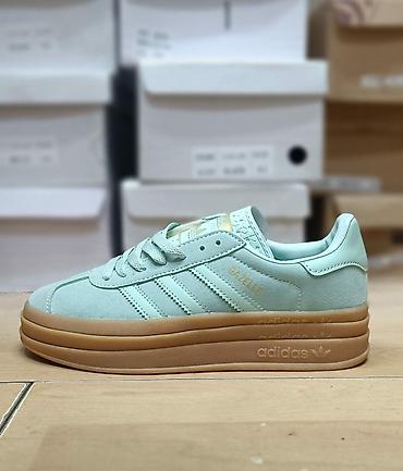 Patike: Gazella
Cena: 4000din
Brojevi: 36-41

Ograničene Količine 
PS✨ — 2