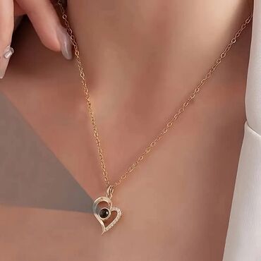 Ogrlice: Ljubavna ogrlica - Volim te na "100 jezika" Cena:1200din OGRLICA ZA — 10