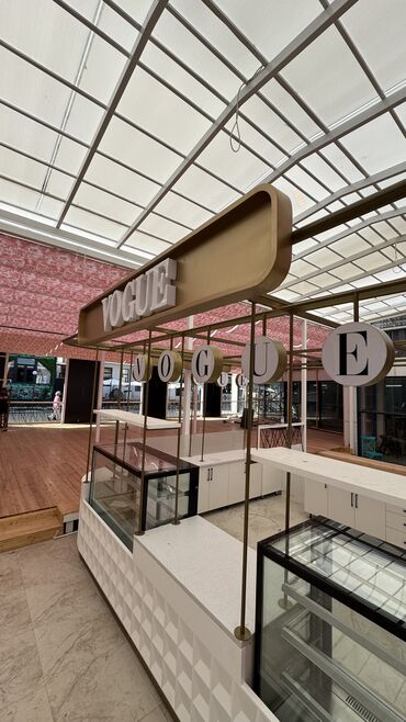 Мебель на заказ: Производство торговых островков, стеллажи, витрины, полки, мебель — 11