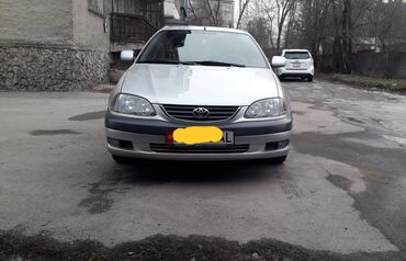 Toyota: Toyota Avensis: 2002 г., 2 л, Механика, Бензин, Хэтчбэк