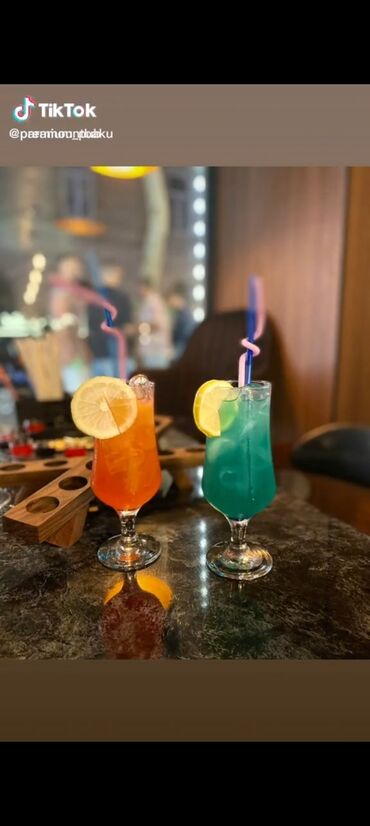 hostes maaşları azerbaycan: Ofisiant tələb olunur, Restoran, Gündəlik ödəniş, 18-29 yaş, Təcrübəsiz