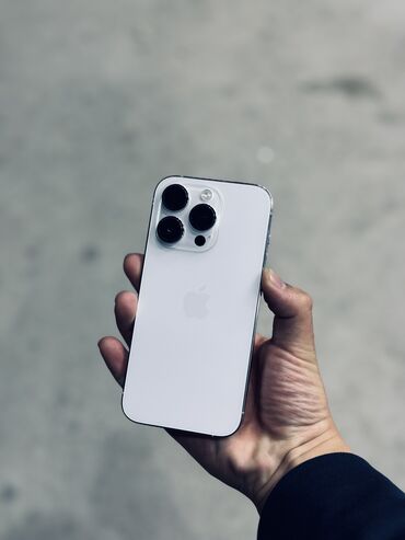 11 iphone: IPhone 14 Pro, Б/у, 128 ГБ, Белый, Зарядное устройство, Защитное стекло, Чехол, 81 %