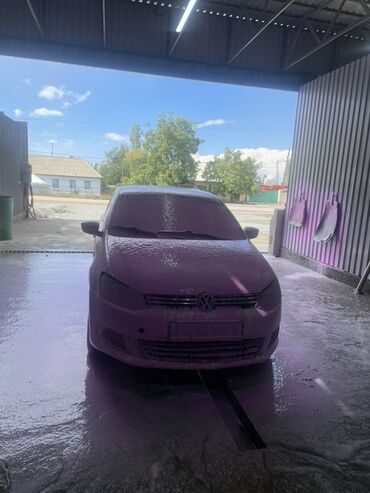 шина буу: Volkswagen Polo: 2014 г., 1.6 л, Седан