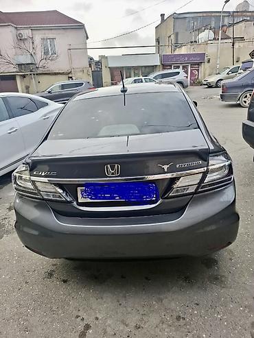 Honda: Honda Civic: 1.5 l | 2013 il Sedan — 10