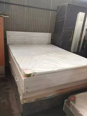 Двуспальные кровати: Двуспальная кровать, Новый, С матрасом, длина - 200 см — 6