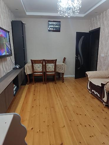 luks home: Bakı, Qaraçuxur qəs., 2 otaqlı, Köhnə tikili, m. Neftçilər, 60 kv. m — 1