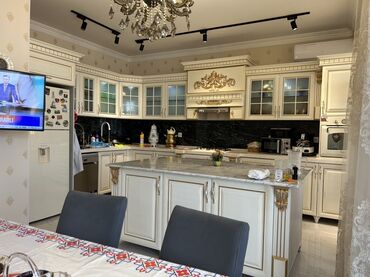 Divan və kreslo dəstləri: Klassik divan, Divan, Bazasız, Açılmayan — 10