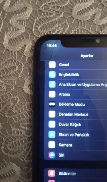 Apple iPhone: IPhone 11, Qara, Face ID — 2