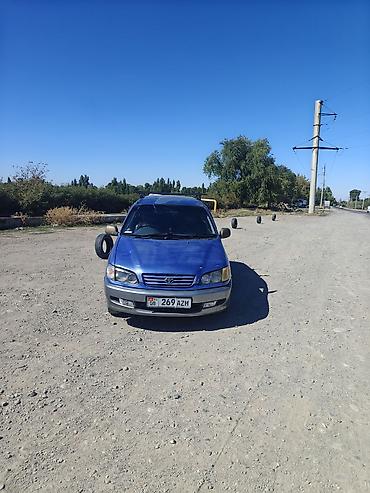 простой: Toyota Ipsum: 1997 г., 2 л, Автомат, Бензин, Минивэн — 4